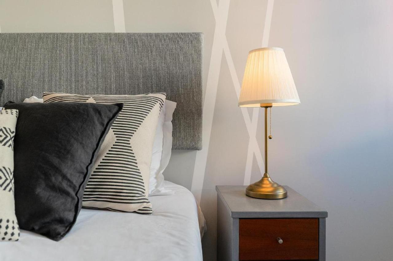Designer Flats In Lapa By Lovelystay Lisbon Exterior photo